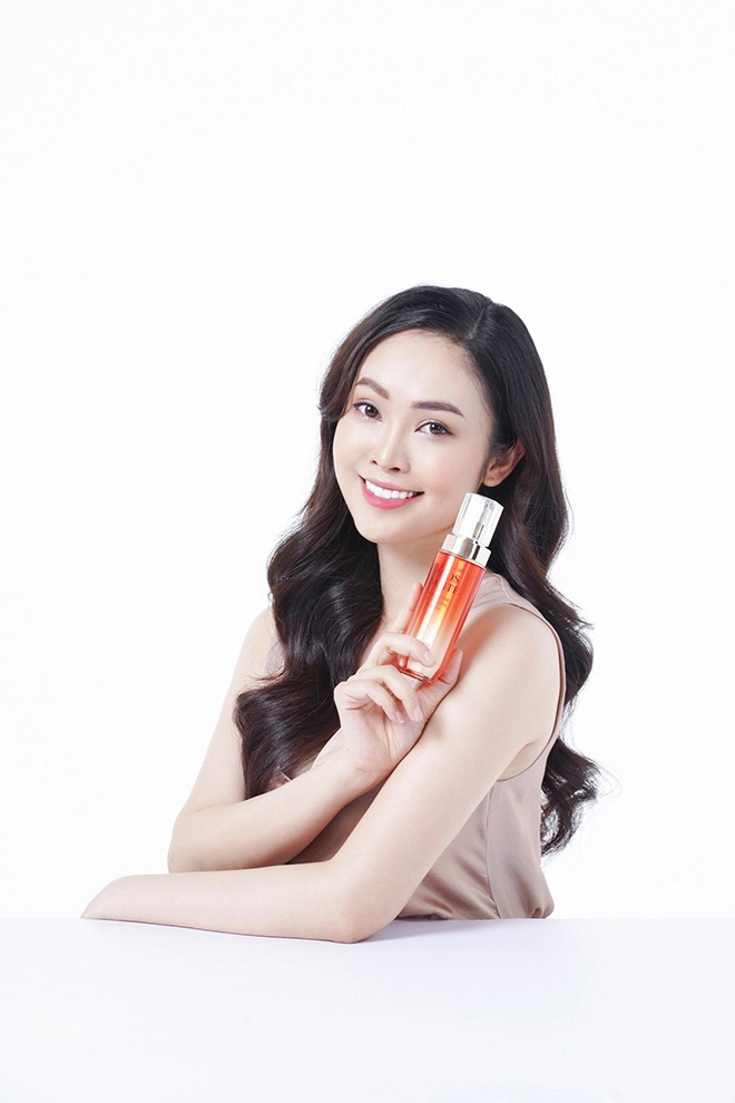 Mc thuỳ linh chia sẻ về bí quyết dưỡng trắng đến từ acos white - 2