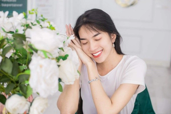 Sắc vóc của thí sinh hoa hậu chuyển giới cao gần 18m được hương giang tài trợ làm ngực - 9