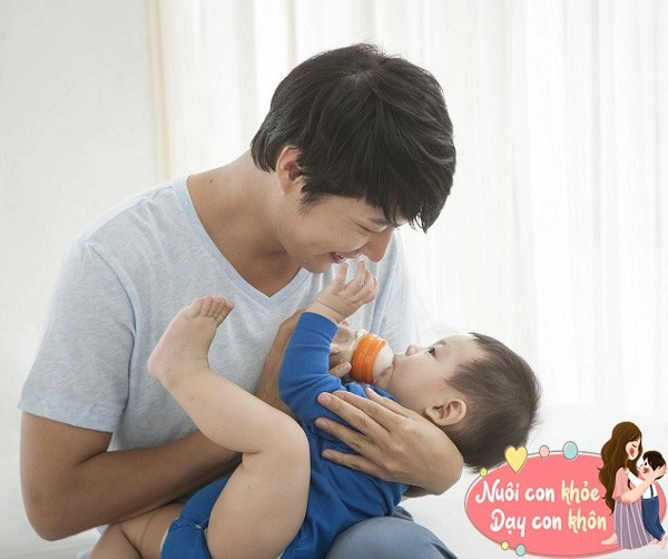 Trẻ sơ sinh khóc đêm không chỉ vì đói có những nguyên nhân mẹ cần phải biết - 6