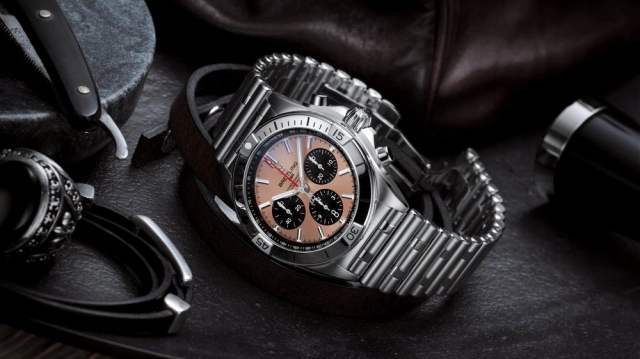 Triumph và hãng đồng hồ thụy sĩ breitling hợp tác tạo ra phiên bản đặc biệt - 3