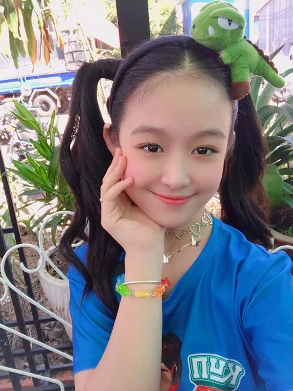 Bộ sưu tập phụ kiện tóc của sao nhí bảo ngọc các mẹ lưu ngay dể sắm cho con gái - 6