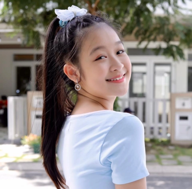 Bộ sưu tập phụ kiện tóc của sao nhí bảo ngọc các mẹ lưu ngay dể sắm cho con gái - 11