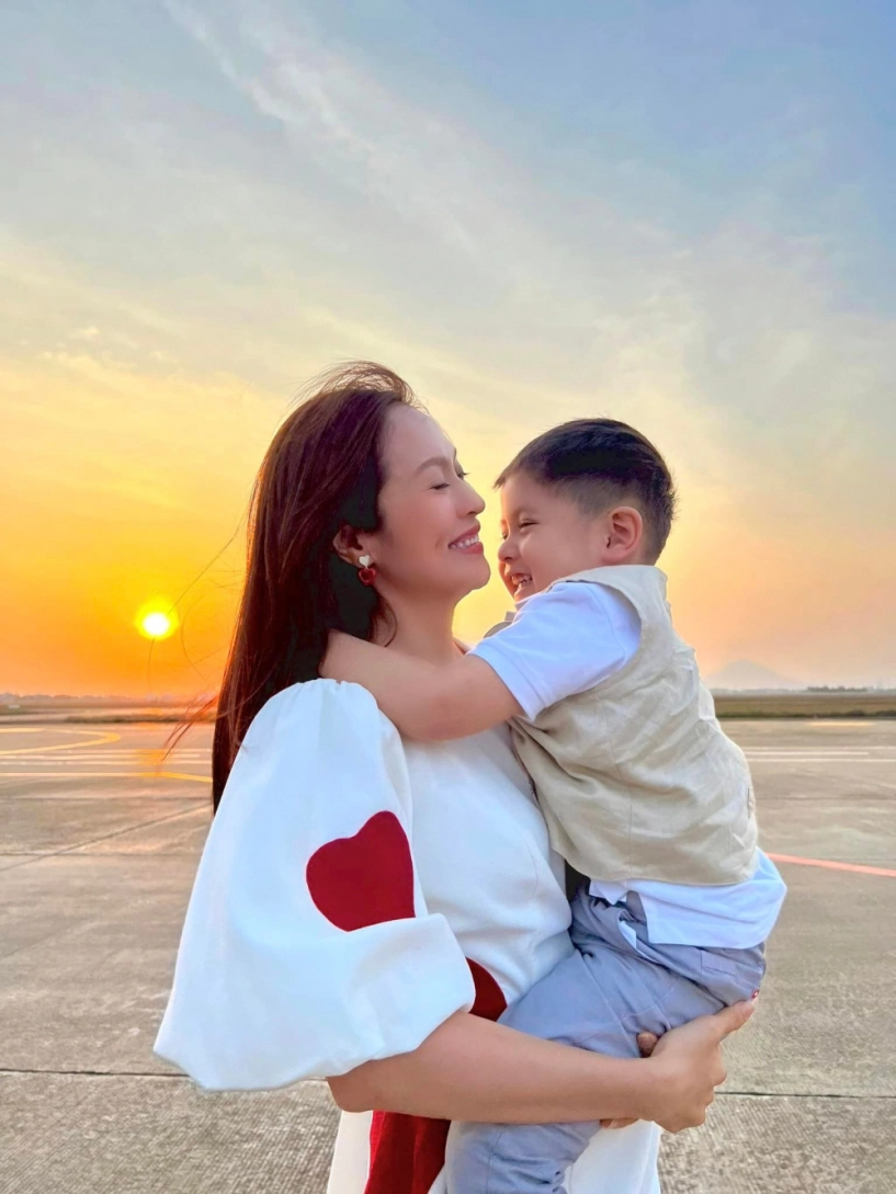 Chào đời 4kg đúng mùng 3 tết con trai thanh thúy giờ lớn phổng điển trai như bố đức thịnh - 6