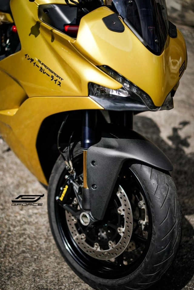 Ducati supersport 939 độ nổi bật với phong cách hoàng tộc - 4