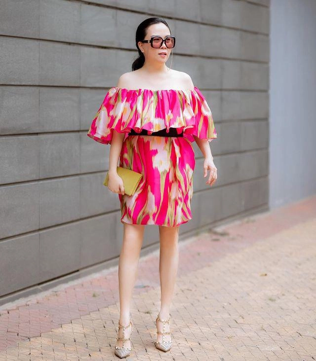 Sau pha chọn váy áo lùm xùm phượng chanel tái xuất không chê được vào đâu - 2