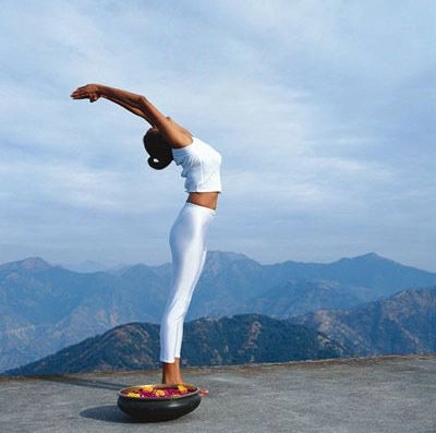 Tập yoga tại nhà với bài tập đơn giản cho người mới bắt đầu - 11