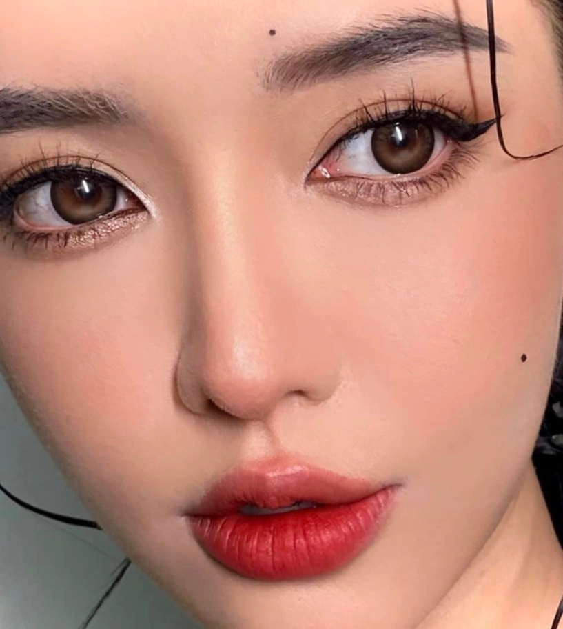 Valentine đánh mắt như bích phương và trương quỳnh anh mắt to chớp chớp quà về đầy tay - 4