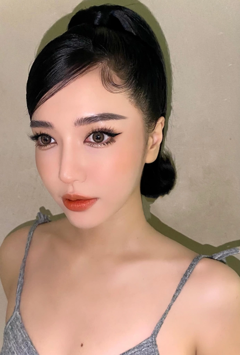 Valentine đánh mắt như bích phương và trương quỳnh anh mắt to chớp chớp quà về đầy tay - 6