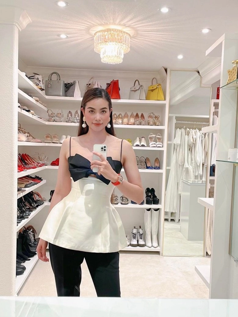 Vừa về việt nam phạm hương đã lên đồ chuẩn quý tộc có bộ đeo đồng hồ 23 tỷ đồng - 8