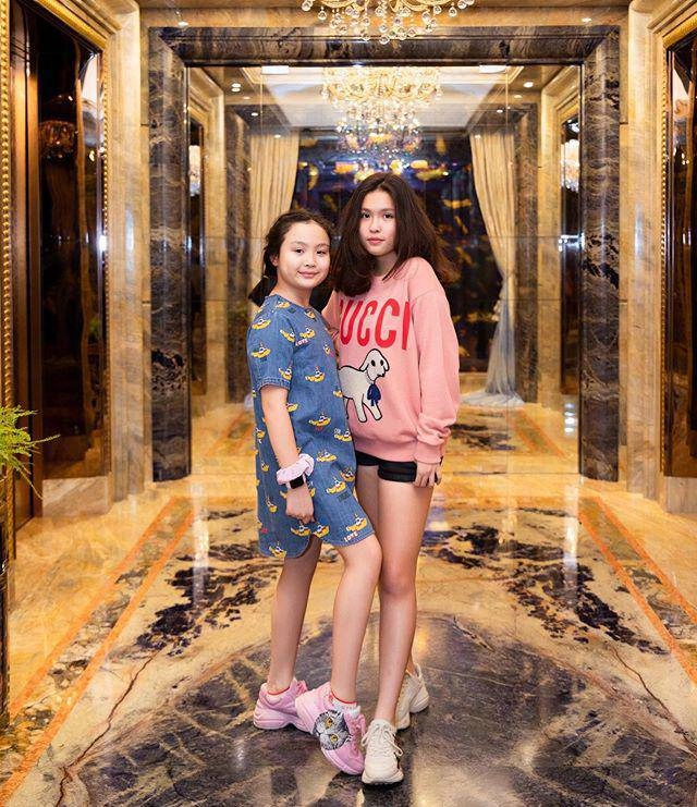 Ảnh chụp phượng chanel thời trẻ đẹp như mỹ nhân 2 con gái bên cạnh mới thực sự xuýt xoa - 13
