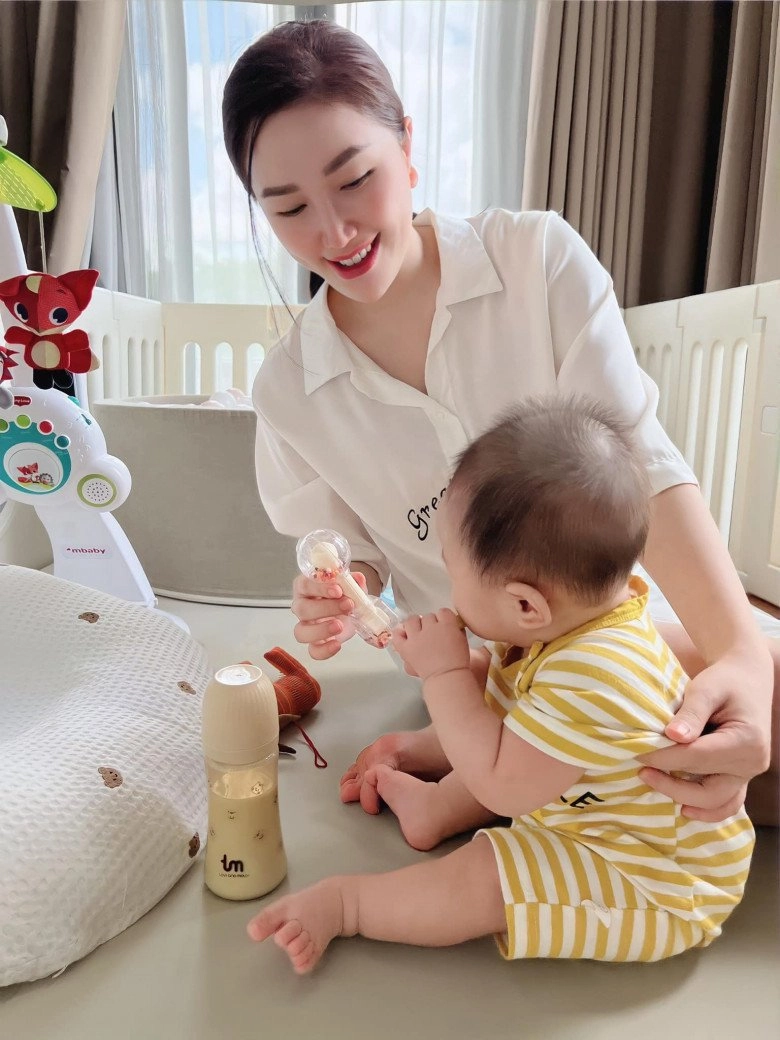 Bận rộn giao con cho bảo mẫu chăm bẵm bảo thy giờ phải cầu cứu các mẹ bỉm sữa - 3
