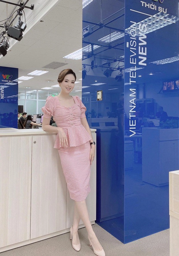 Bảo đồ màu trung tính nhàm chán cứ nhìn phong cách của btv sành điệu nhất nhì vtv mai ngọc - 8