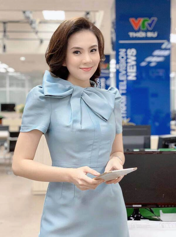 Bảo đồ màu trung tính nhàm chán cứ nhìn phong cách của btv sành điệu nhất nhì vtv mai ngọc - 9