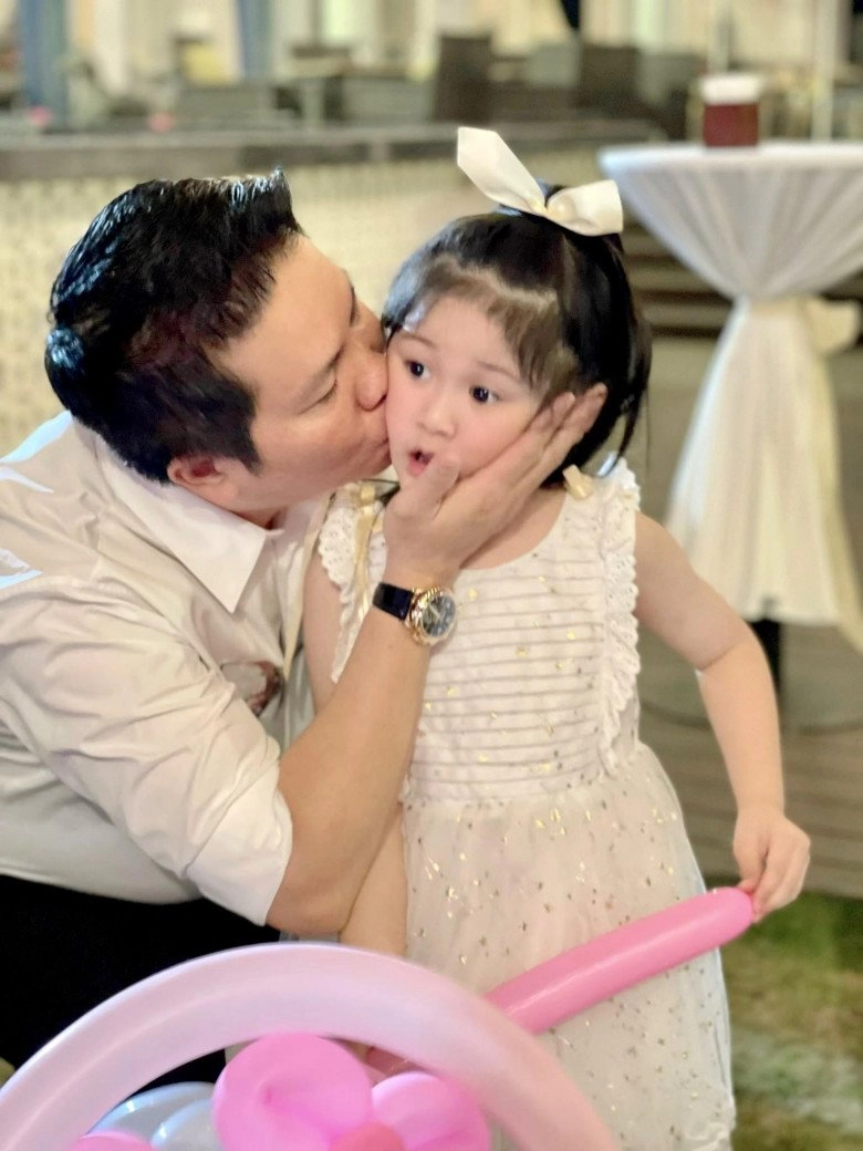 Đại gia quận 7 đoàn di băng nuôi con hết 100 triệutháng con tôi không biết nhà mình giàu - 6