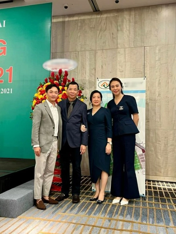 Đàm thu trang khoe sắc bên mẹ chồng chỉ một chi tiết trang phục cho thấy mẹhiền dâu thảo - 1