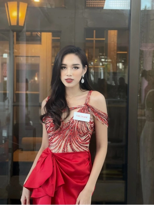Đỗ thị hà vừa gánh team châu á vào top model liền có hành động đẹp giúp đối thủ - 9