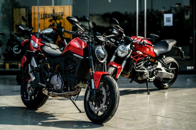 Ducati monster 2021 về việt nam với giá hơn 400 triệu đồng - 1