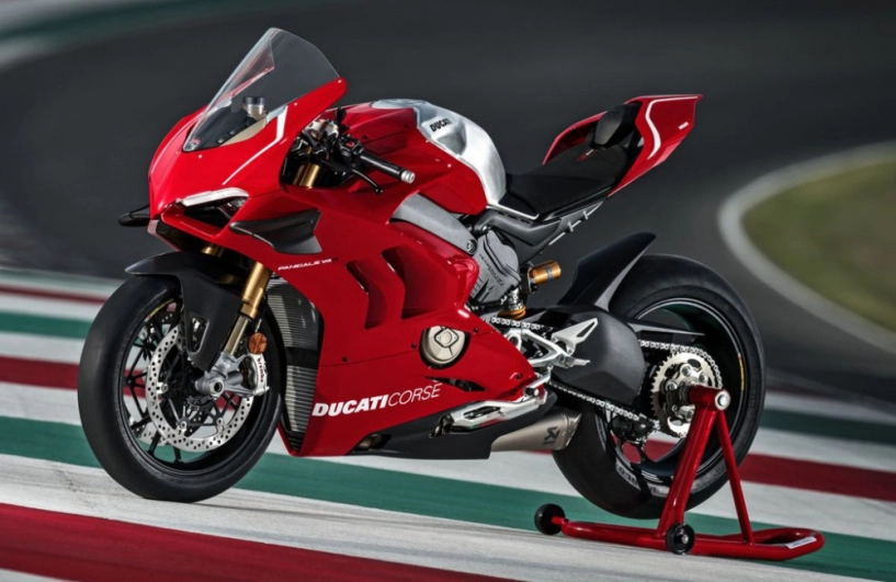 Ducati superleggera v4 được tiết lộ hình ảnh đầu tiên - 3