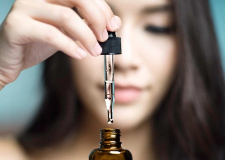 Dùng vitamin c trị thâm da thêm mụn không đều màu là do bạn chưa hiểu rõ serum mình dùng - 2
