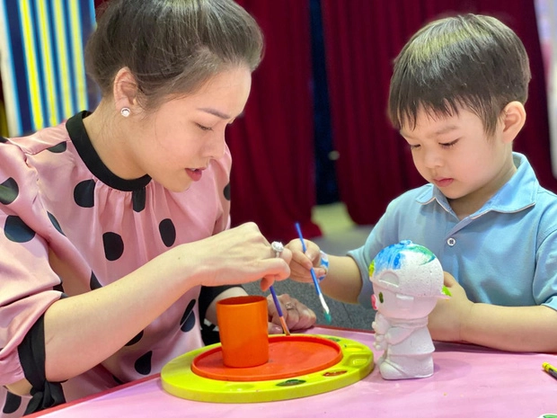 Giành được quyền nuôi con từ chồng cũ đại gia cần thơ nhật kim anh giờ ngắm con qua ảnh - 2