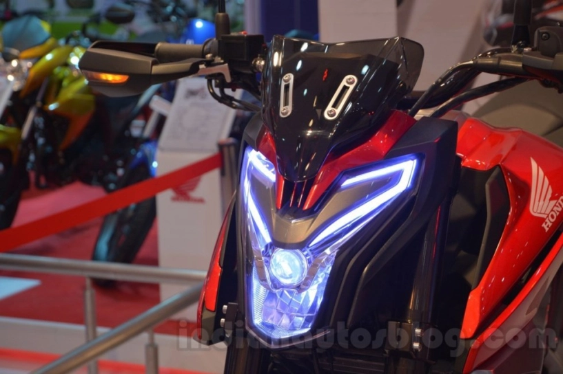 Honda đang phát triển một chiếc nakedbike 200cc hoàn toàn mới - 1