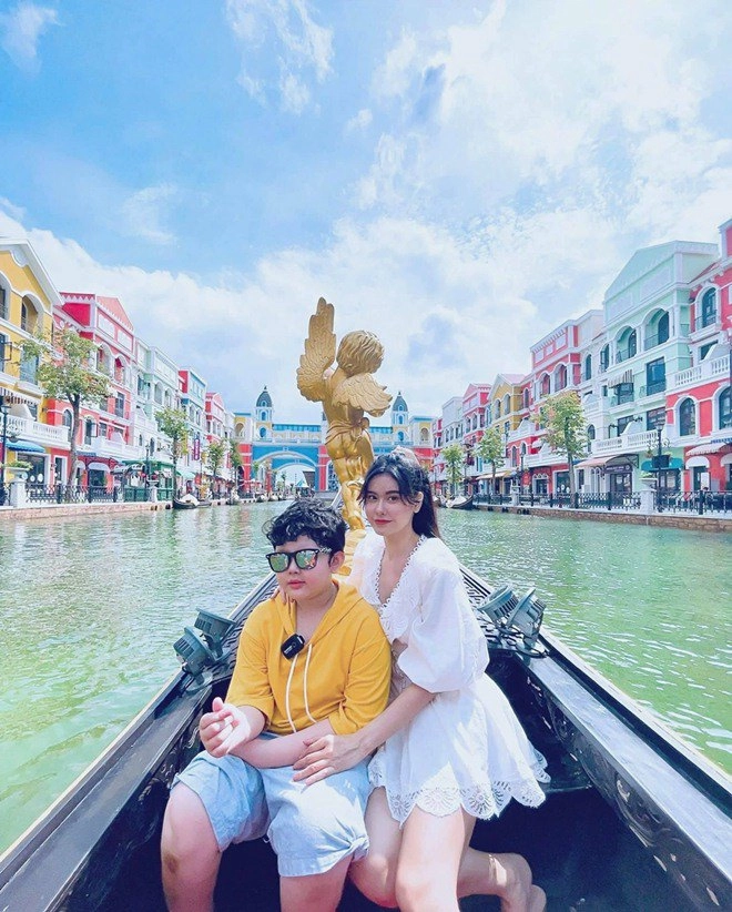 Làm mẹ đơn thân ngày càng đẹp quyến rũ trương quỳnh anh bị hỏi sao cứ mãi một mình - 3