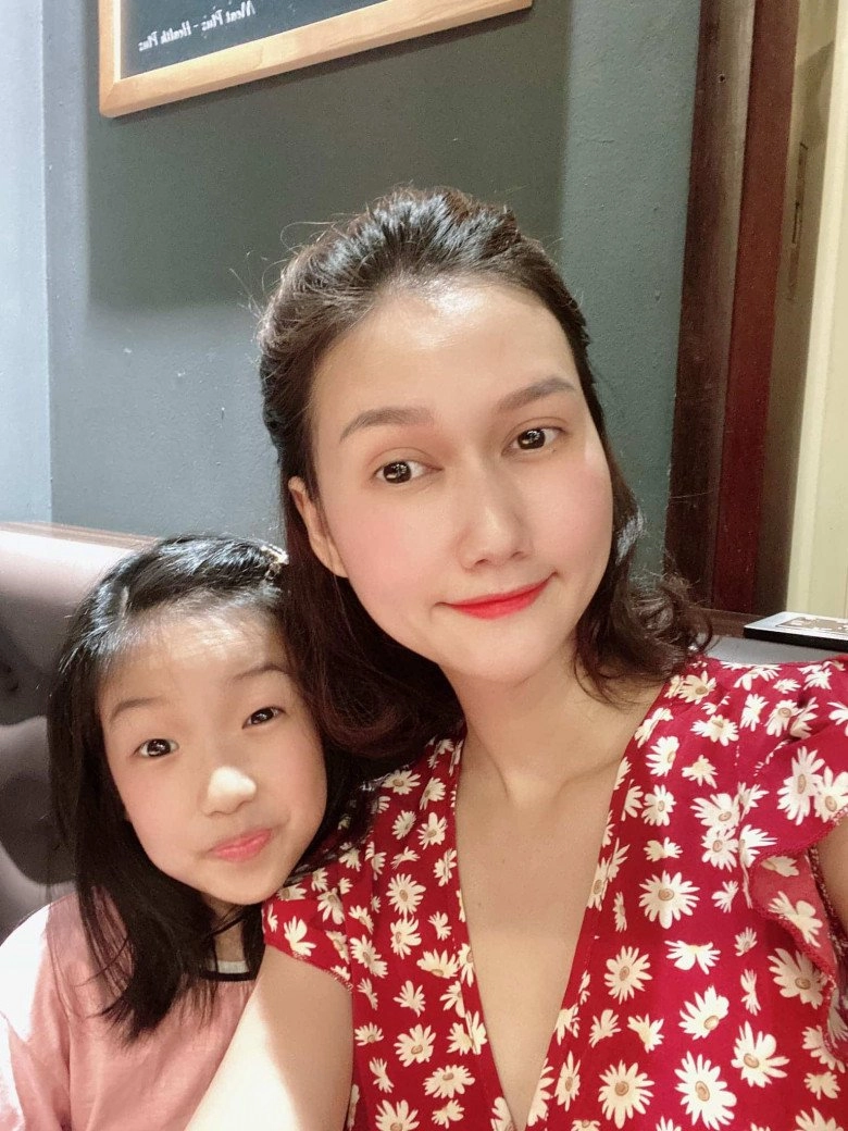 Mẹ đơn thân vừa chia tay đình tú thương ngày nắng về xinh đẹp sang chảnh nuôi con trong chung cư 4 tỷ - 8