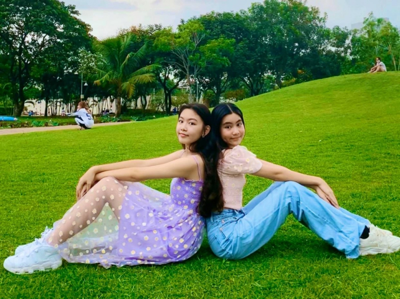 Quyền linh jennifer phạm khéo nuôi con gái mặt xinh chân dài như hoa hậu con trai soái ca 1m8 - 9