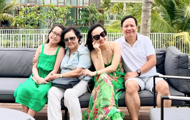 Rời thời sự 19h btv hoài anh hiếm hoi khoe gia đình con gái xinh giống mẹ hút ánh nhìn - 2