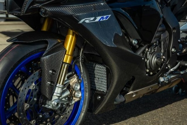 So sánh 4 mẫu superbike 1000cc 2019 ai sẽ xứng đáng là king of sport thế hệ mới - 9