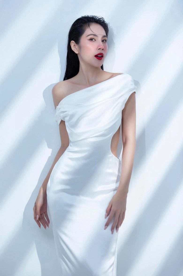 Thuỷ tiên hậu drama sao kê bận làm đẹp gương mặt khác chút đỉnh nhan sắc thăng hạng - 3