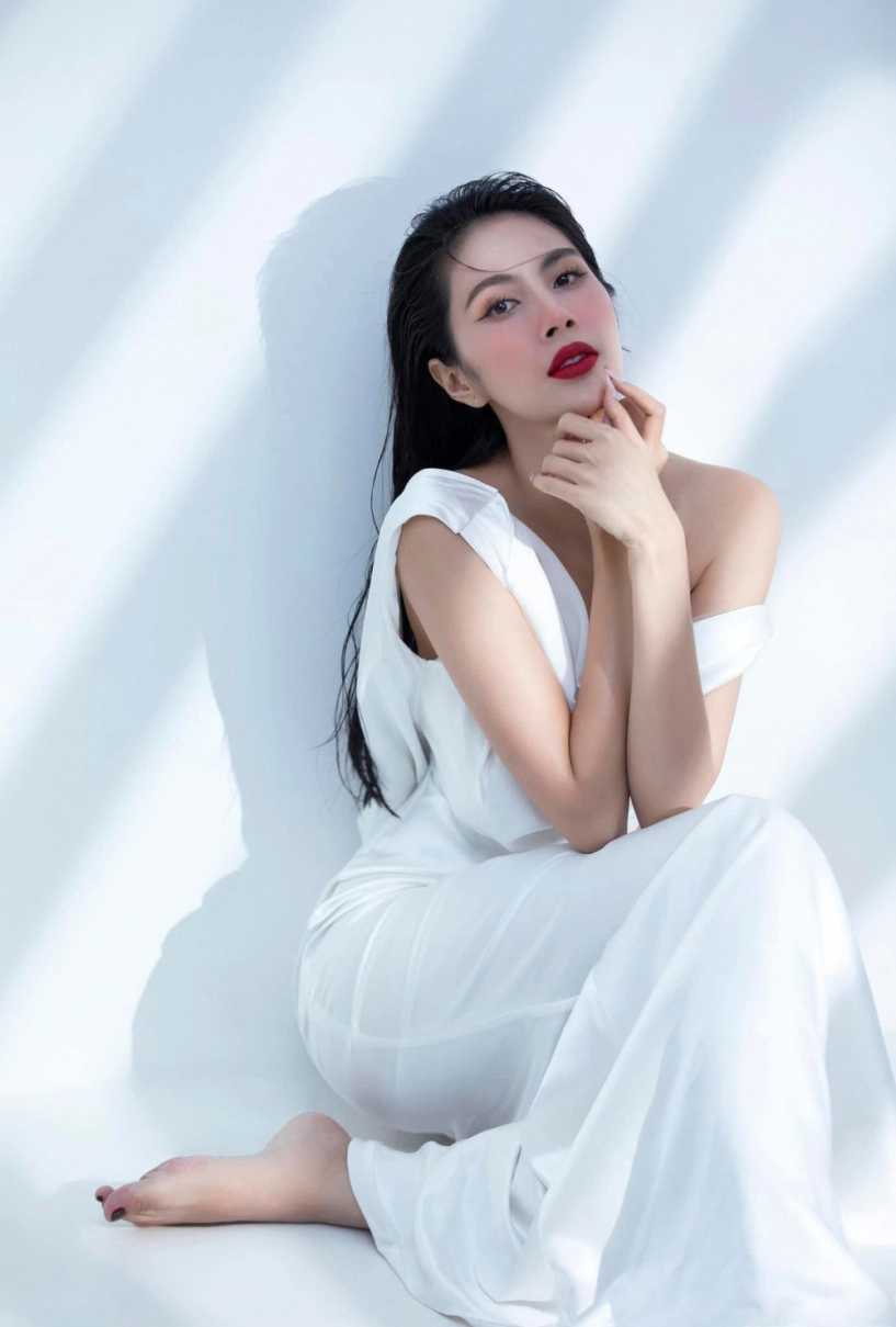 Thuỷ tiên hậu drama sao kê bận làm đẹp gương mặt khác chút đỉnh nhan sắc thăng hạng - 5