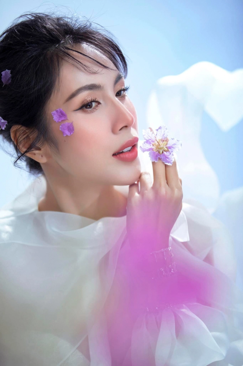 Thuỷ tiên hậu drama sao kê bận làm đẹp gương mặt khác chút đỉnh nhan sắc thăng hạng - 7