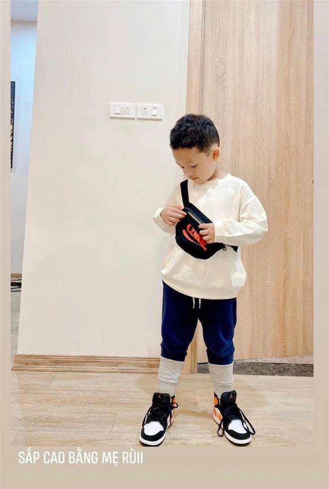 Xưa bụng mang dạ chửa 4 tháng 39kg ly kute giờ làm mẹ đơn thân sang chảnh hạnh phúc - 11