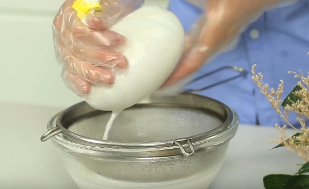 10 cách dùng dầu dừa dưỡng tóc ủ tóc không bị bết dính - 11