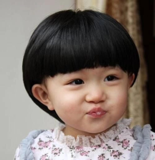 10 kiểu tóc cho bé gái mặt tròn ngắm mãi không chán - 7