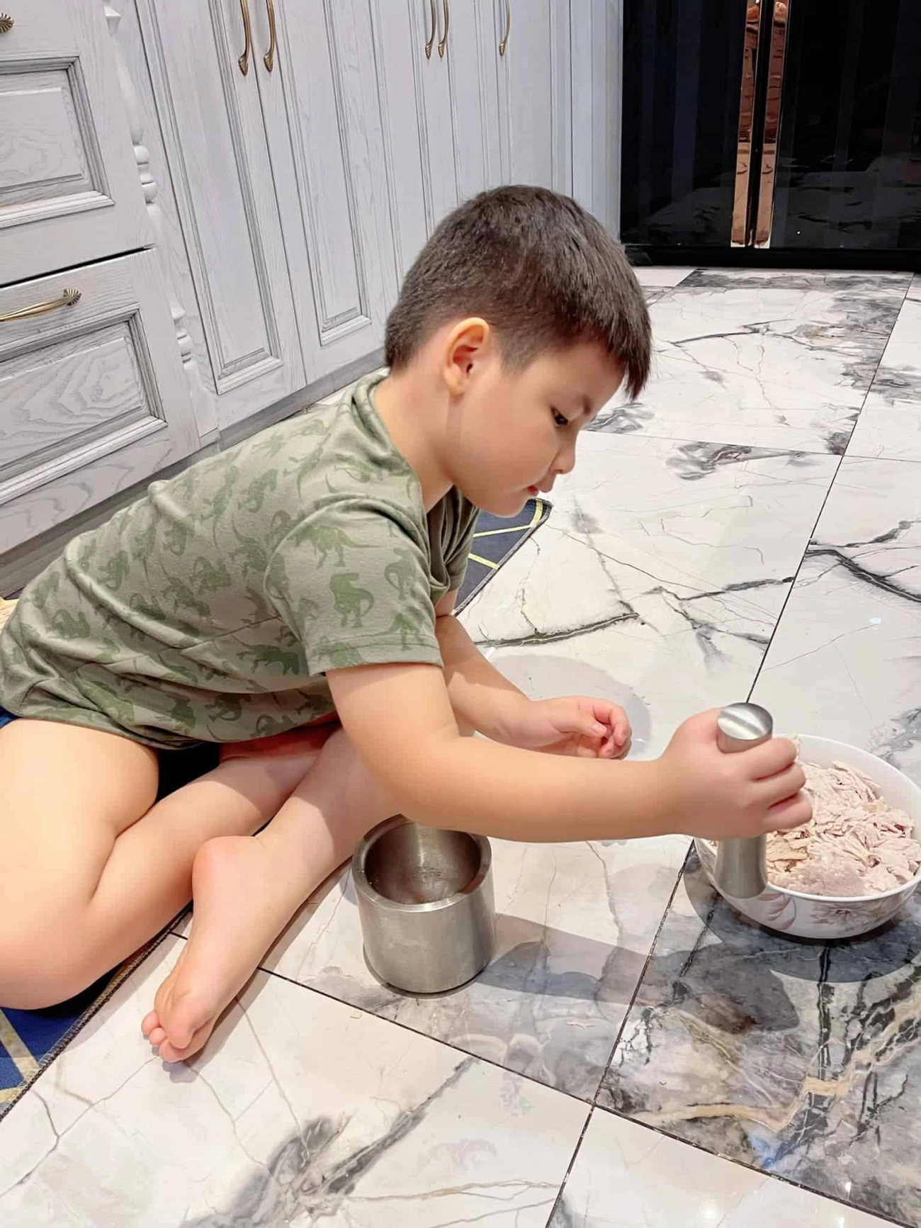 1001 trò chơi cho con khi ở nhà mùa dịch của gia đình hot tiktok đăng khôi thuỷ anh - 16