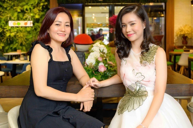 13 tuổi đóng cảnh nóng bé gái việt giờ hóa thiếu nữ thái độ thể hiện cách mẹ dạy dỗ - 12