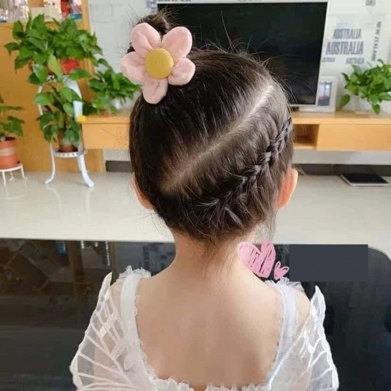 Hồ ngọc hà đưa 3 con đi chơi cuối tuần giải thích lý do để lisa tóc bù xù ướt mồ hôi - 11