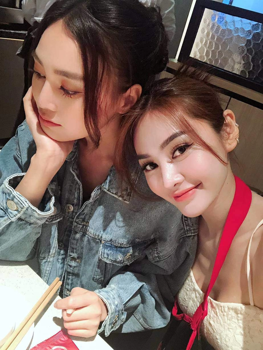 2 người đẹp mặt chi chít tổn thương cắn răng chịu đau vì một làn da láng mịn - 3