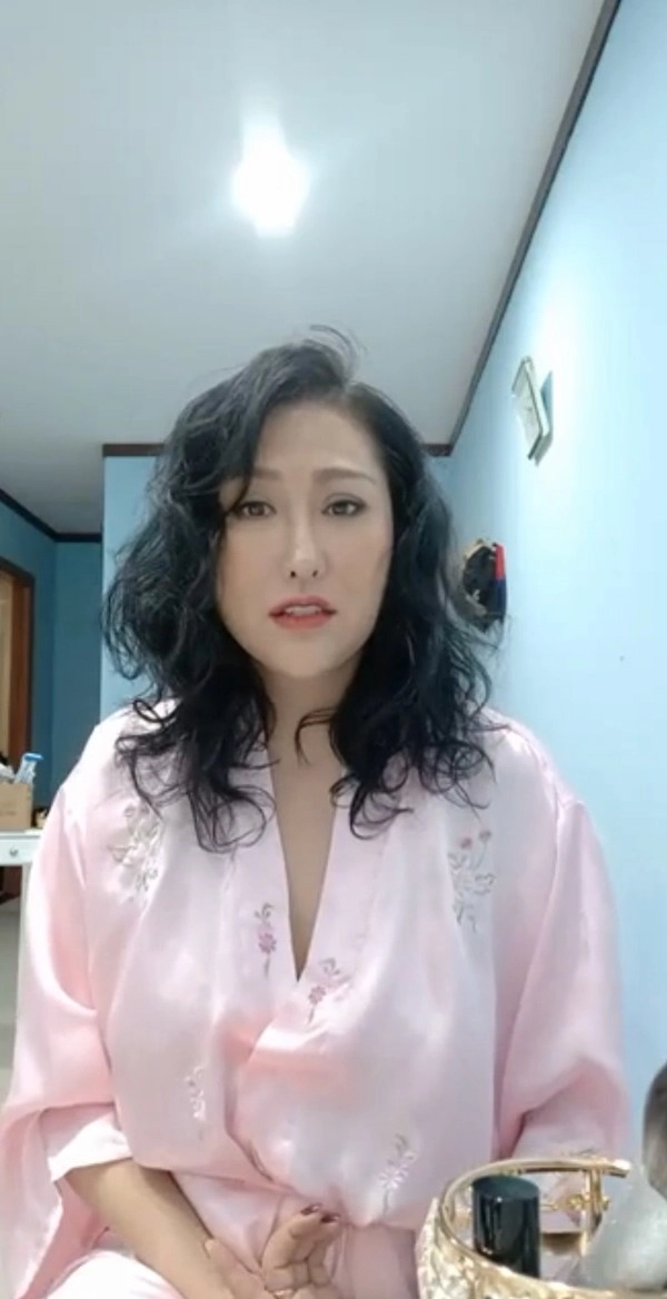 21 lần dao kéo bắt đầu từ tuổi 15 nhan sắc phi thanh vân giờ lên xuống thất thường - 3