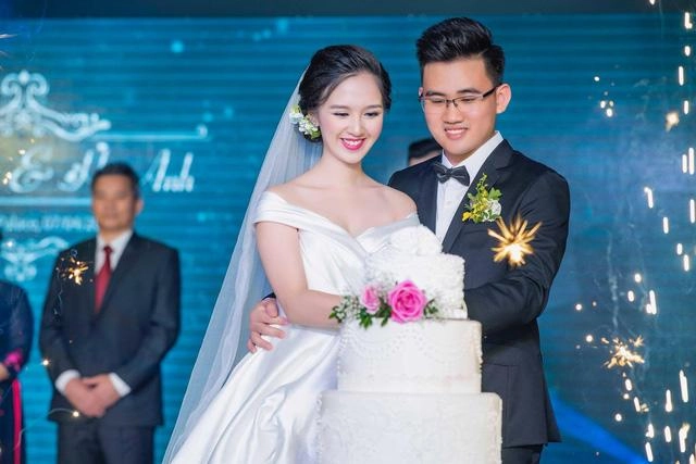 24 tuổi đẻ 2 con cho chồng công an hà anh bánh đúc có xương bị chê xuống sắc - 4