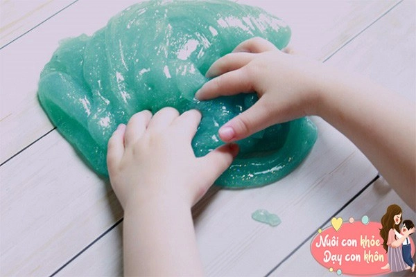 3 cách làm chất nhờn ma quái slime từ nguyên liệu an toàn ngay trong bếp mẹ cùng con làm - 7