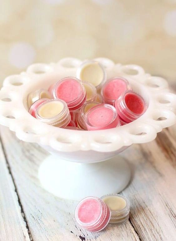3 cách làm son handmade xịn chẳng kém gì son dưỡng đắt tiền - 1