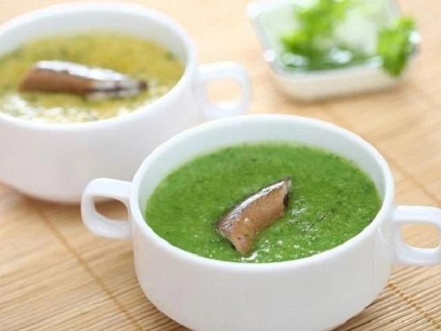 3 cách nấu cháo rau mồng tơi cho bé ăn dặm từ 6 tháng - 14