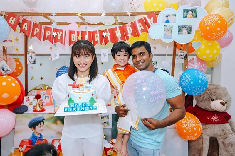 3 mỹ nhân việt lấy chồng ấn độ đều đẻ con lai đẹp con của hoa hậu còn xuất chúng - 10