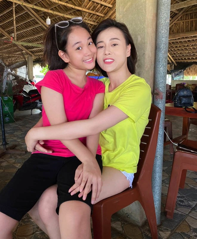 3 tiểu mỹ nhân của hương vị tình thân xinh giỏi tương lai không kém phương oanh thu quỳnh - 2