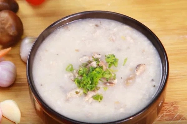 4 cách nấu cháo khoai môn cho bé đúng chuẩn - 1