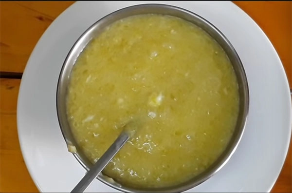 4 cách nấu cháo khoai môn cho bé đúng chuẩn - 8