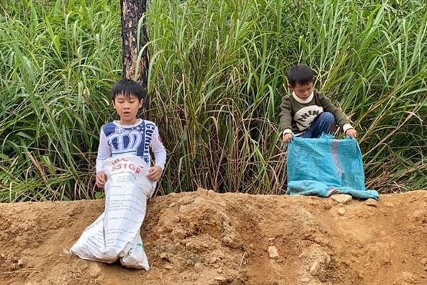 4 con lý hải sau 2 tháng lên núi chuẩn con nhà nông ai nghĩ con đại gia nứt vách - 6